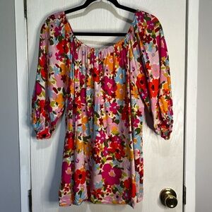 Large: NWOT Floral Round Neck Half Puff Sleeve Blouse